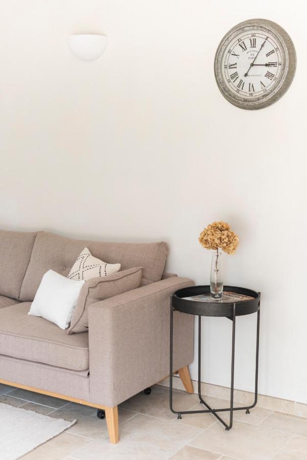 La Petite Ruche, 1 bedroom Gite in the Luberon Apt Buitenkant foto